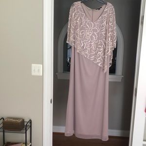 - Ignite Evenings 18W EUC Short Sleeve Asymmetrical Glitter Mesh Capelet V…